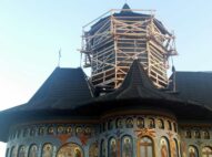 Montaj acoperis Manastirea Alexandru Vlahuta