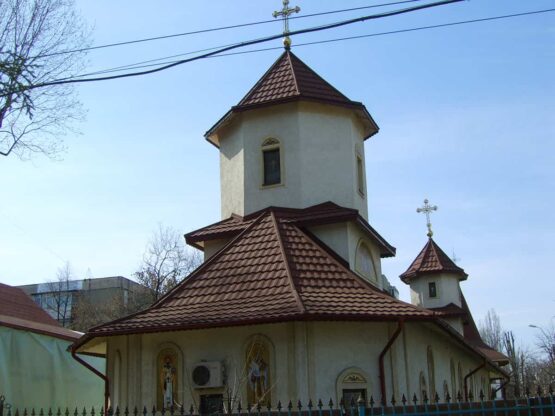 Montaj acoperis Parohia Sfantul Nicolae “Balta alba